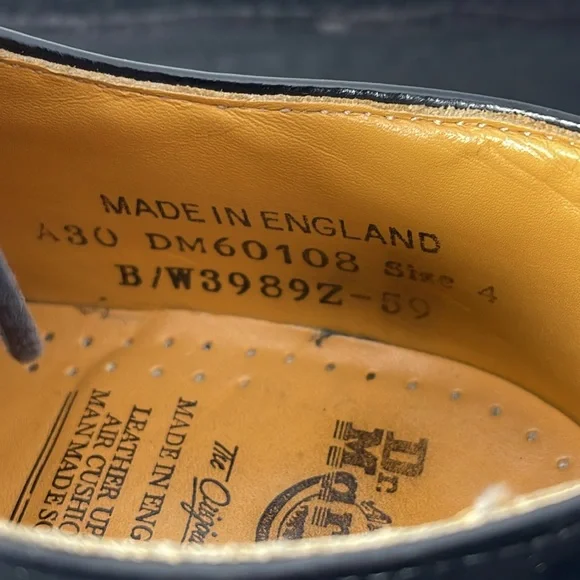 VINTAGE DR. MARTENS Black White Leather Wingtip Oxfords Made in England - Picture 10 of 13